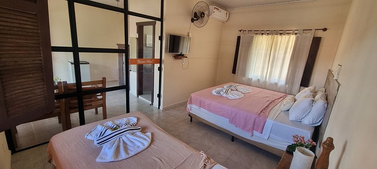 Triplo Superior com Cama King e Ar-condicionado