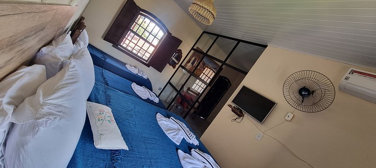 Quádruplo Superior com Cama King e Ar-condicionado