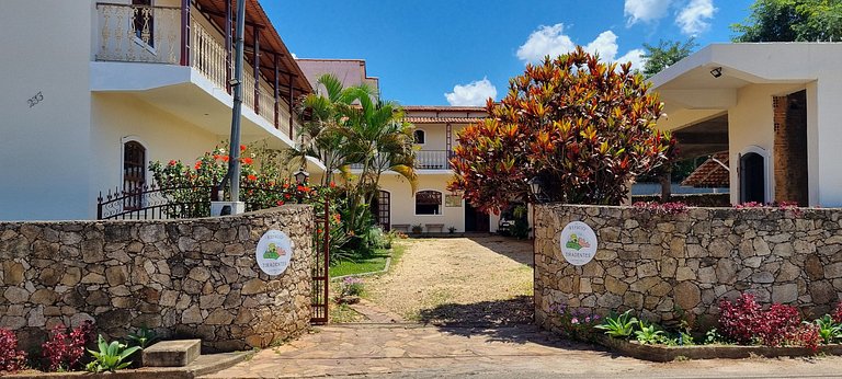 Triplo com 1 cama de casal e 1 de solteiro