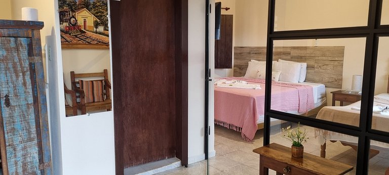 Triplo Superior com Cama King e Ar-condicionado