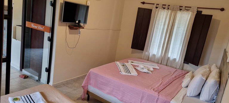 Triplo Superior com Cama King e Ar-condicionado
