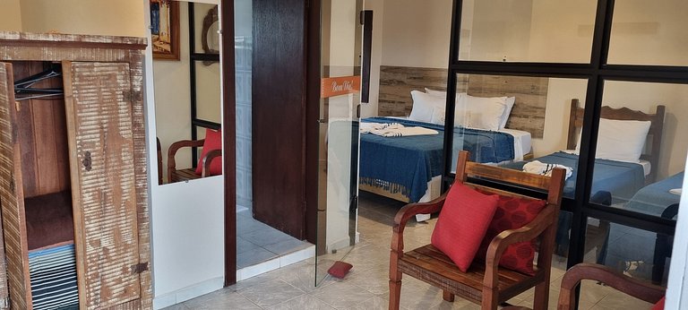 Quádruplo Superior com Cama King e Ar-condicionado