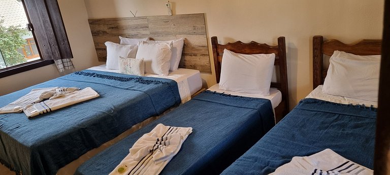 Quádruplo Superior com Cama King e Ar-condicionado